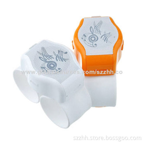 Wholesale Bluetooth Speaker Watches with Stylish Silicone Bracelet, Support TF Cards